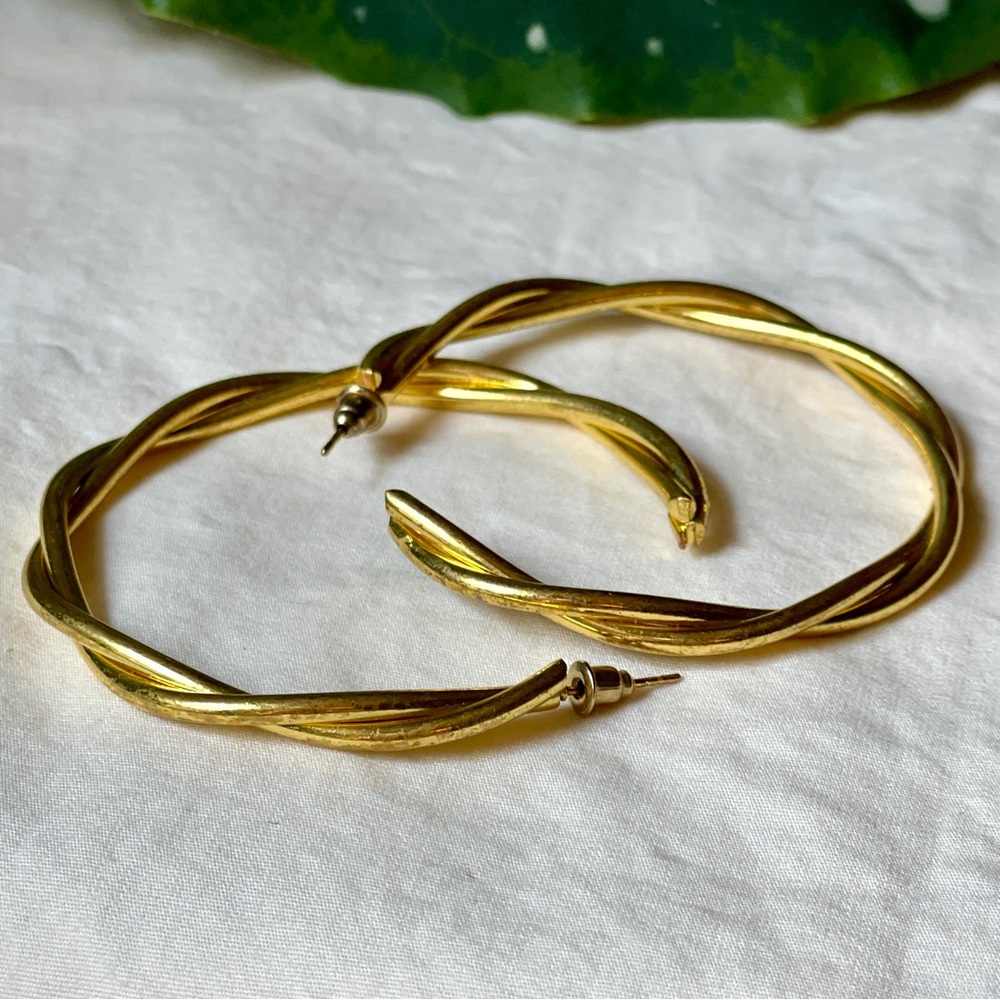 Double twist gold hoop earrings